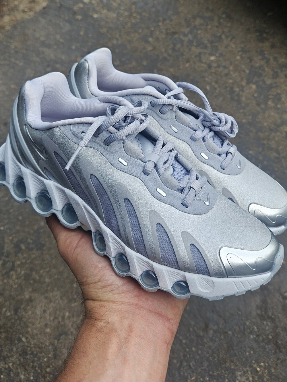 New Women's Nike DN 8